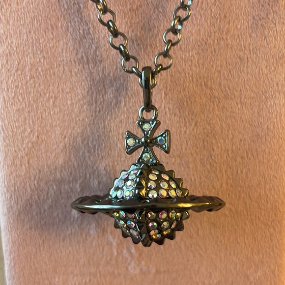 VIVIENNE Westwood large black crystal orb necklace - Picture 1 of 3